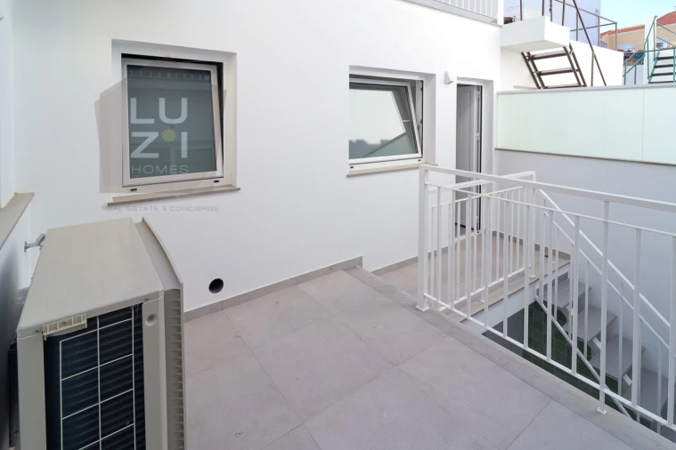 Moradia T6 para Venda em Lagos (São Sebastião e Santa Maria) Foto 32