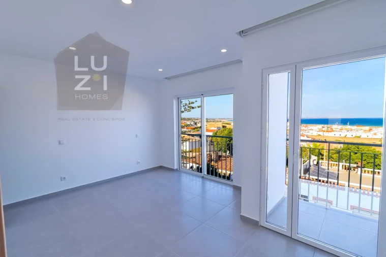 Moradia T6 para Venda em Lagos (São Sebastião e Santa Maria) Foto 2