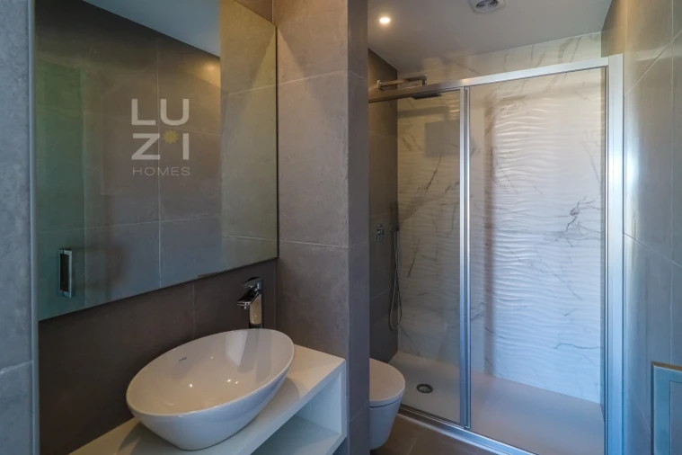 Moradia T6 para Venda em Lagos (São Sebastião e Santa Maria) Foto 46