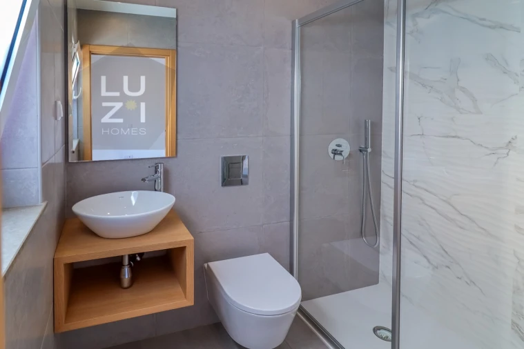 Moradia T6 para Venda em Lagos (São Sebastião e Santa Maria) Foto 50