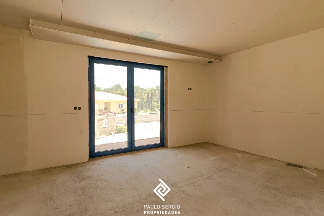 Moradia T4 para Venda em Riba de Ancora Foto 54