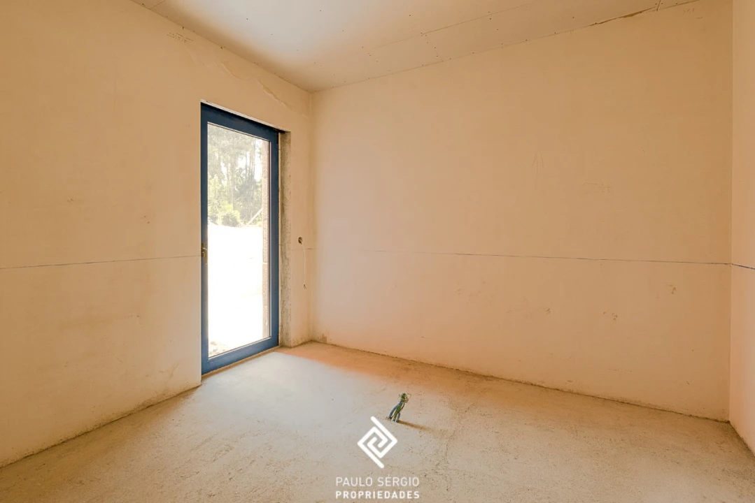 Moradia T4 para Venda em Riba de Ancora Foto 63