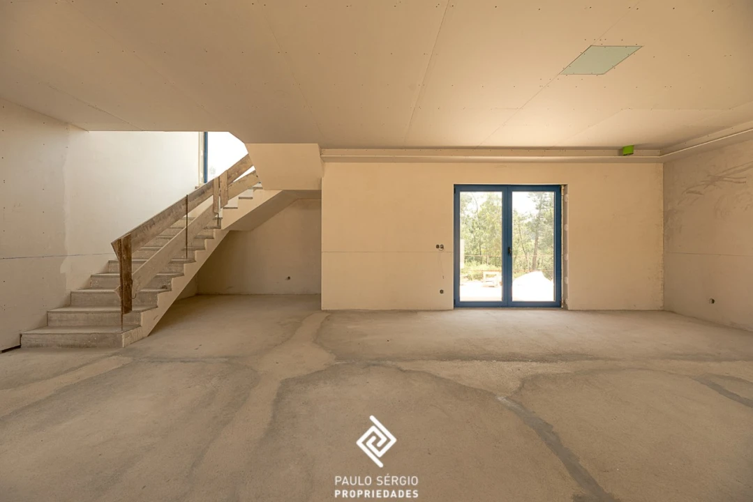 Moradia T4 para Venda em Riba de Ancora Foto 51