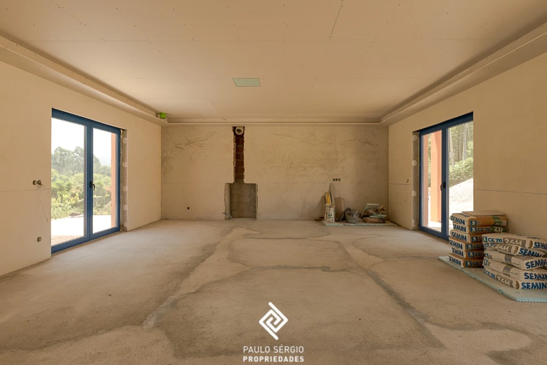 Moradia T4 para Venda em Riba de Ancora Foto 52