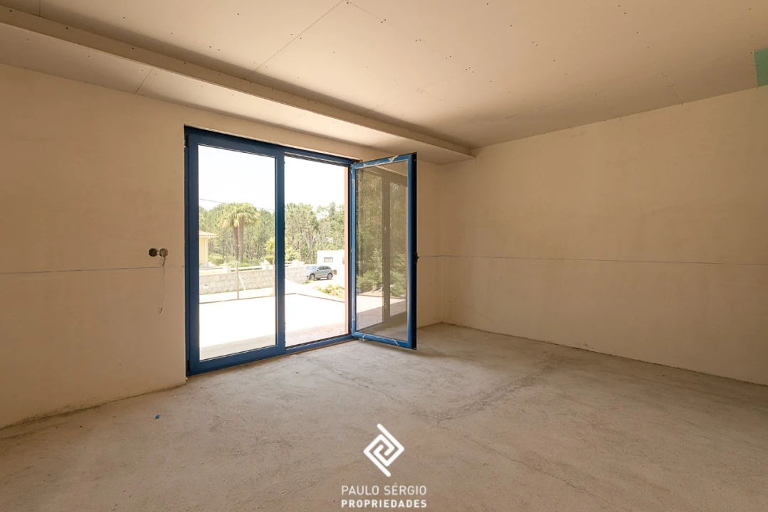 Moradia T4 para Venda em Riba de Ancora Foto 58