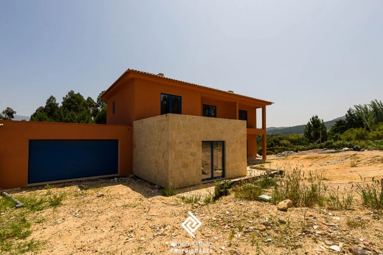 Moradia T4 para Venda em Riba de Ancora Foto 43