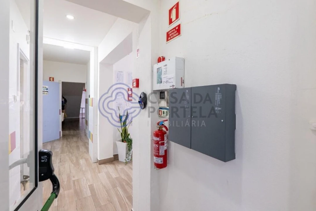 Negócio para Venda em Foz do Sousa e Covelo Foto 31