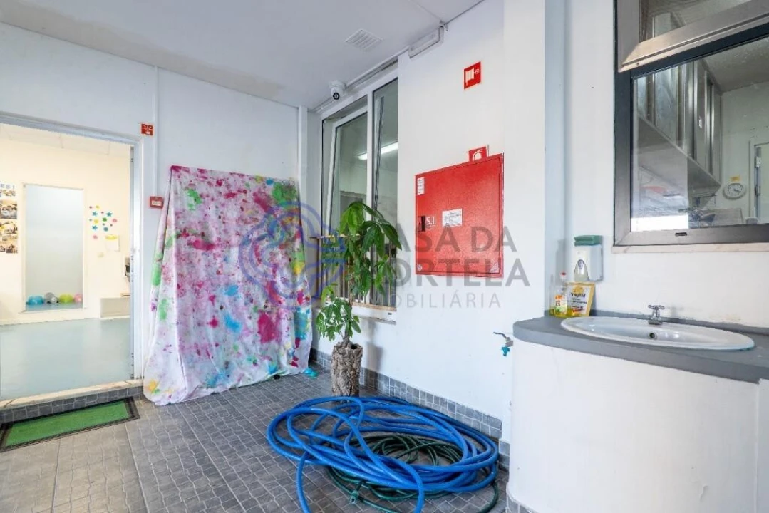 Negócio para Venda em Foz do Sousa e Covelo Foto 24