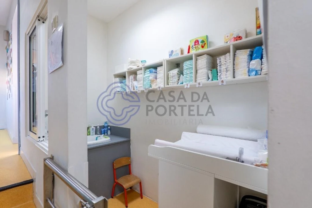 Negócio para Venda em Foz do Sousa e Covelo Foto 91