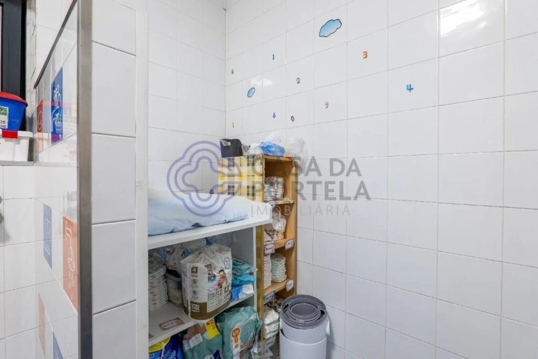 Negócio para Venda em Foz do Sousa e Covelo Foto 55