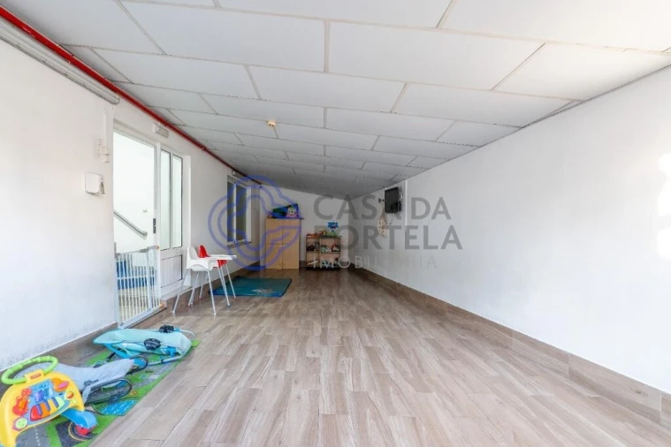 Negócio para Venda em Foz do Sousa e Covelo Foto 58