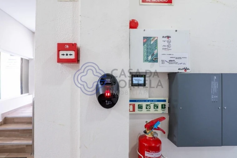 Negócio para Venda em Foz do Sousa e Covelo Foto 33