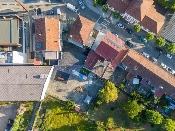 Negócio para Venda em Foz do Sousa e Covelo Foto 1