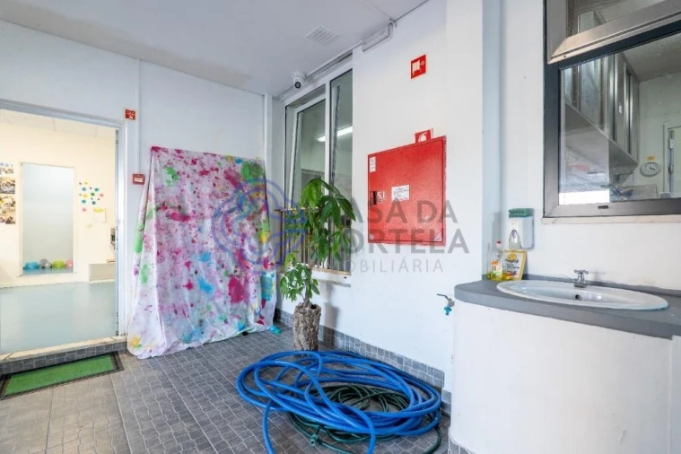 Negócio para Venda em Foz do Sousa e Covelo Foto 24