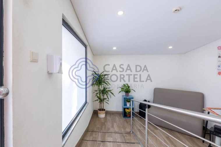 Negócio para Venda em Foz do Sousa e Covelo Foto 36