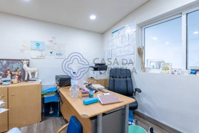 Negócio para Venda em Foz do Sousa e Covelo Foto 38