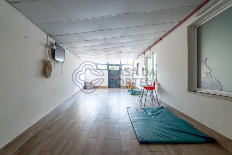 Negócio para Venda em Foz do Sousa e Covelo Foto 60