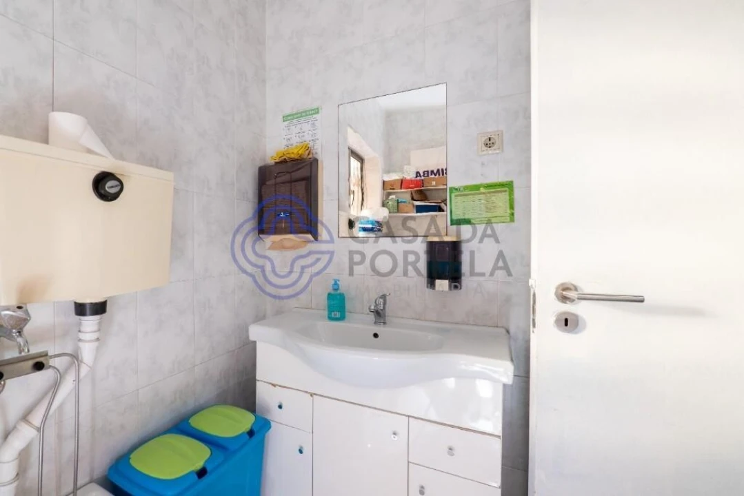 Negócio para Venda em Foz do Sousa e Covelo Foto 76