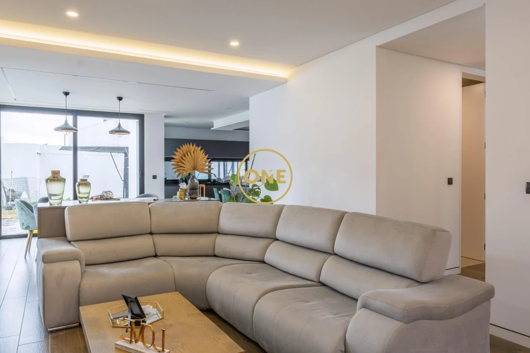 Moradia T3 para Venda em Fajã de Cima Foto 2