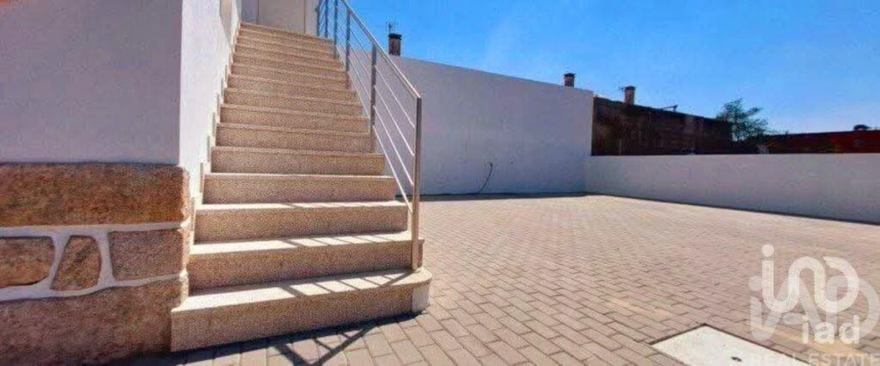 Moradia T2 para Venda em Arcozelo Foto 28