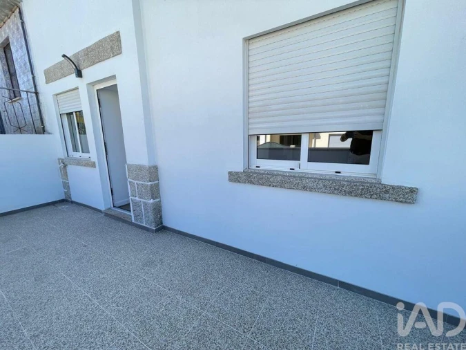 Moradia T2 para Venda em Arcozelo Foto 18