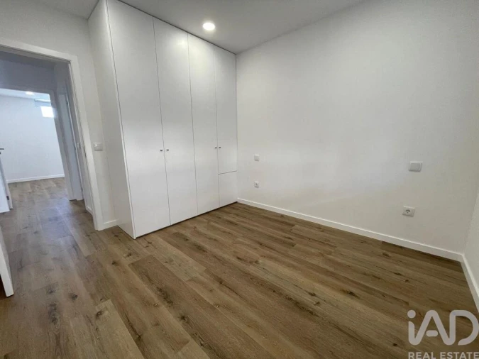 Moradia T2 para Venda em Arcozelo Foto 16