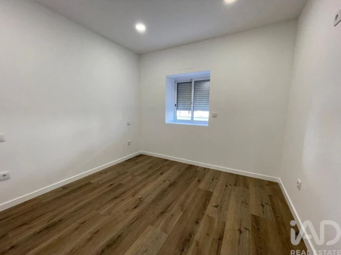 Moradia T2 para Venda em Arcozelo Foto 17