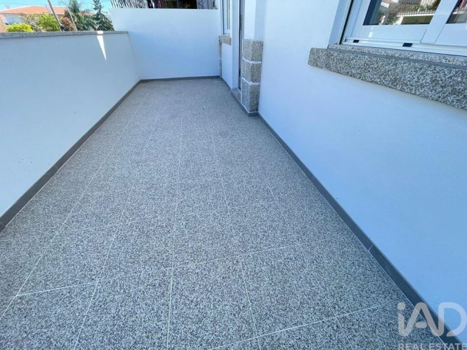 Moradia T2 para Venda em Arcozelo Foto 19