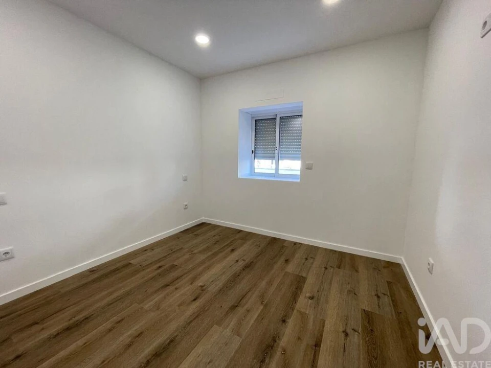 Moradia T2 para Venda em Arcozelo Foto 17