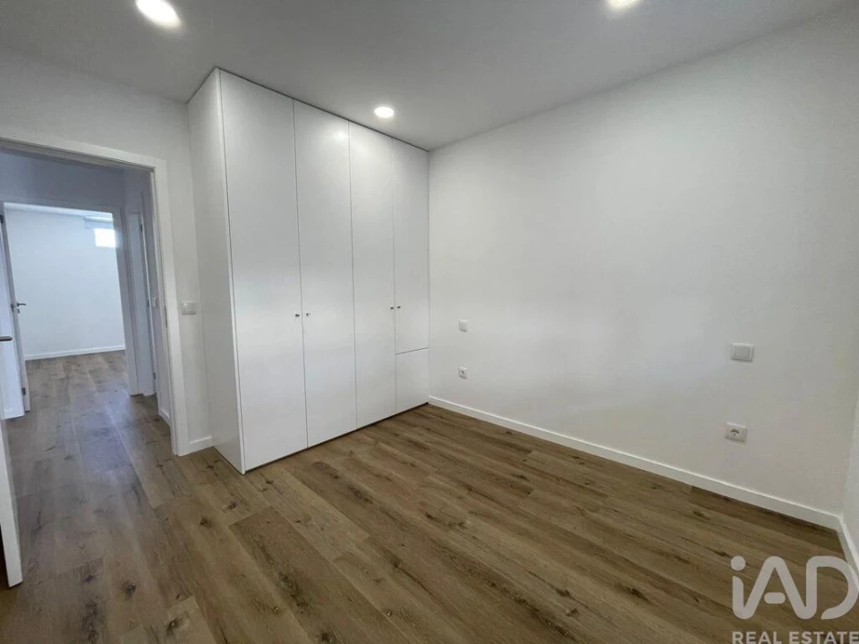 Moradia T2 para Venda em Arcozelo Foto 15