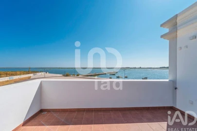 Moradia T2 para Venda em Faro (Sé e São Pedro)