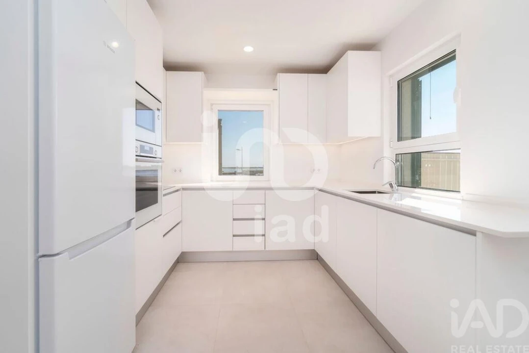 Moradia T2 para Venda em Faro (Sé e São Pedro) Foto 12