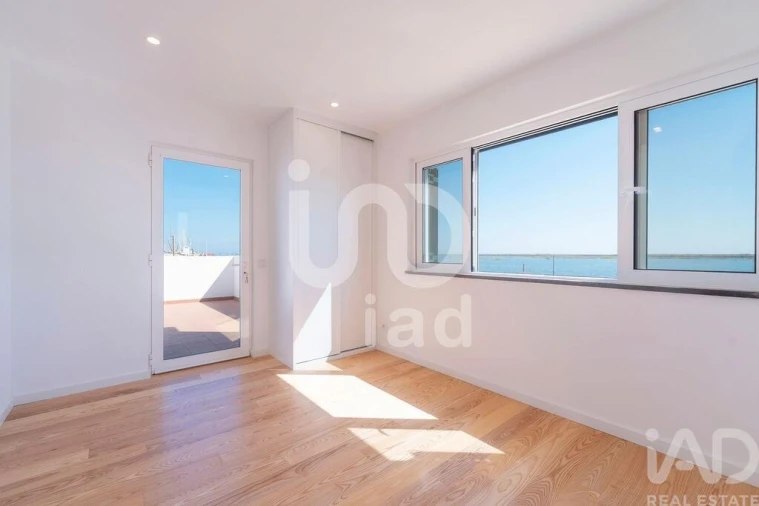 Moradia T2 para Venda em Faro (Sé e São Pedro) Foto 14