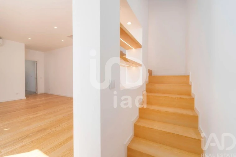 Moradia T2 para Venda em Faro (Sé e São Pedro) Foto 9