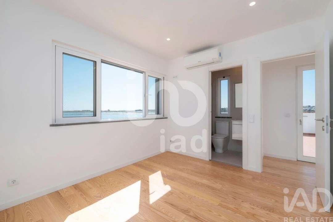 Moradia T2 para Venda em Faro (Sé e São Pedro) Foto 15