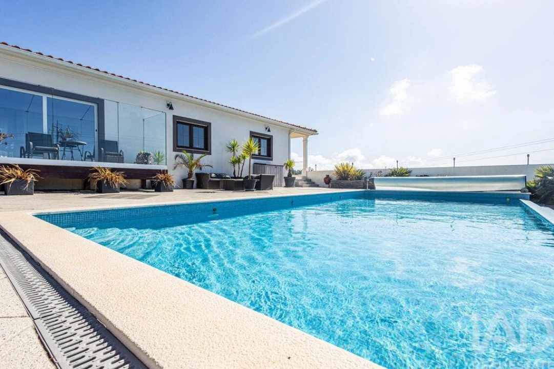 Moradia T5 para Venda em Barrio Foto 2