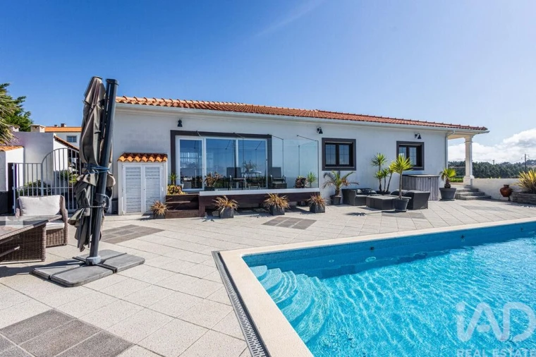 Moradia T5 para Venda em Barrio Foto 7