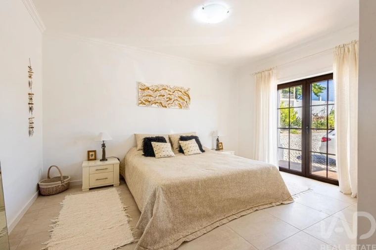 Moradia T5 para Venda em Barrio Foto 22