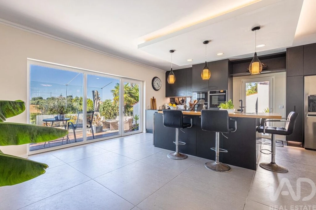 Moradia T5 para Venda em Barrio Foto 1