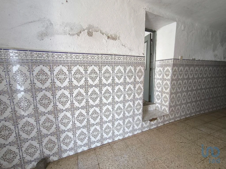 Moradia T2 para Venda em Gafete Foto 3