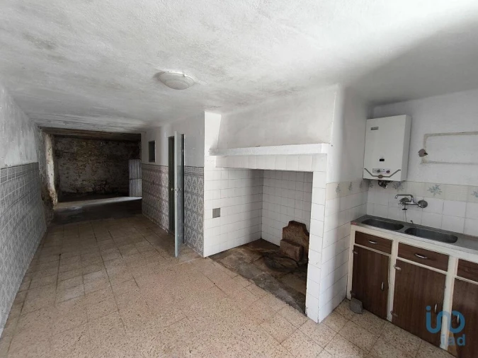 Moradia T2 para Venda em Gafete Foto 13