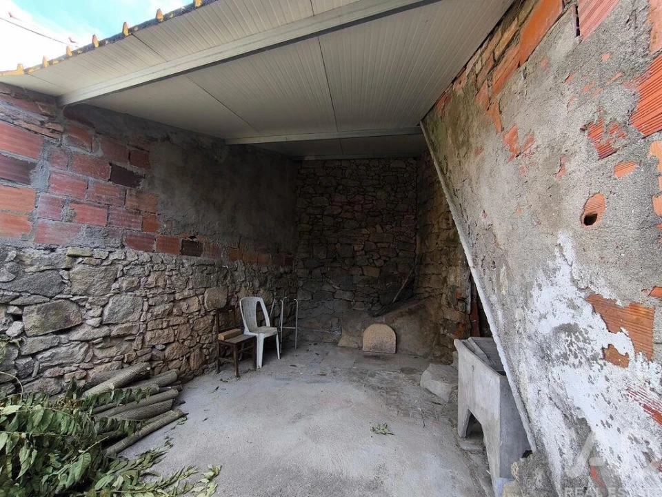 Moradia T2 para Venda em Gafete Foto 15