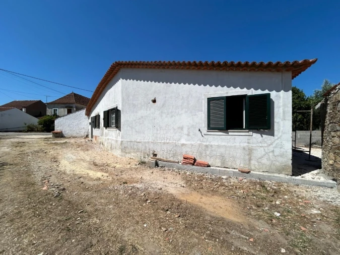 Moradia T2 para Venda em Aguas Belas Foto 7