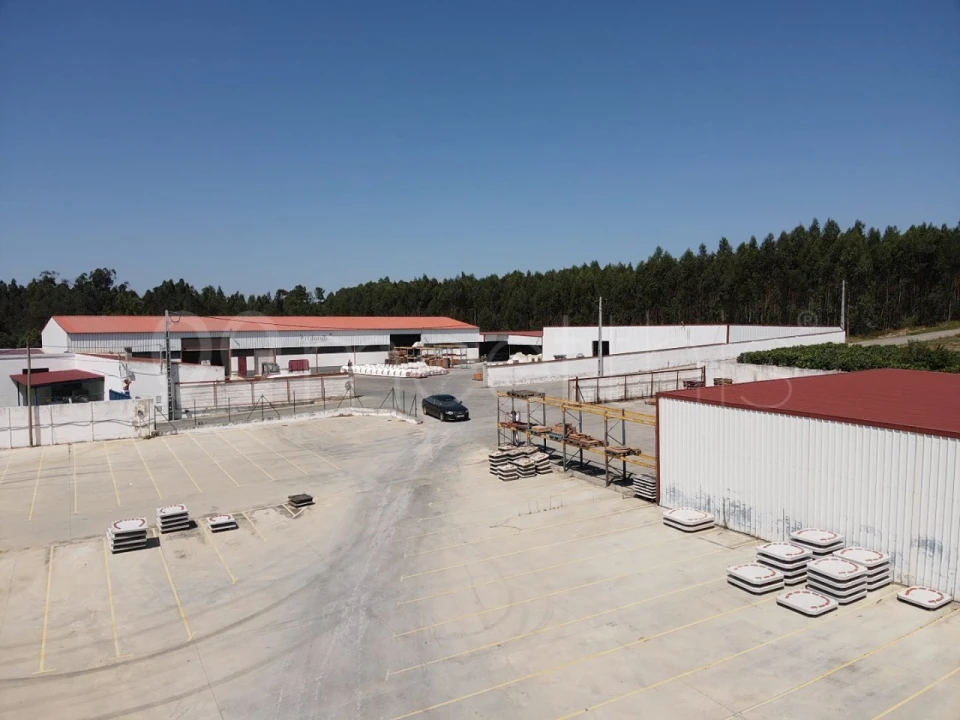 Armazém para Venda em Campelos e Outeiro da Cabeça Foto 18