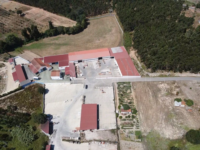 Armazém para Venda em Campelos e Outeiro da Cabeça Foto 5