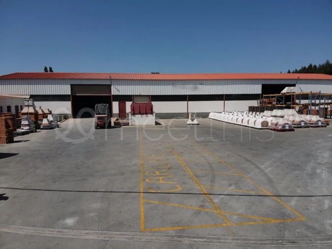 Armazém para Venda em Campelos e Outeiro da Cabeça Foto 14