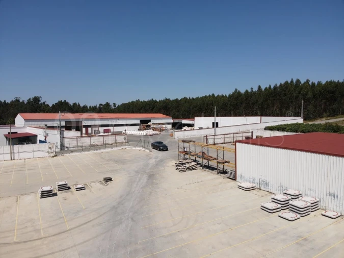 Armazém para Venda em Campelos e Outeiro da Cabeça Foto 18