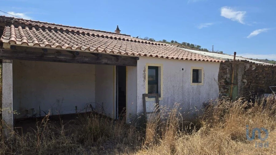 Moradia T2 para Venda em Ameixial Foto 6