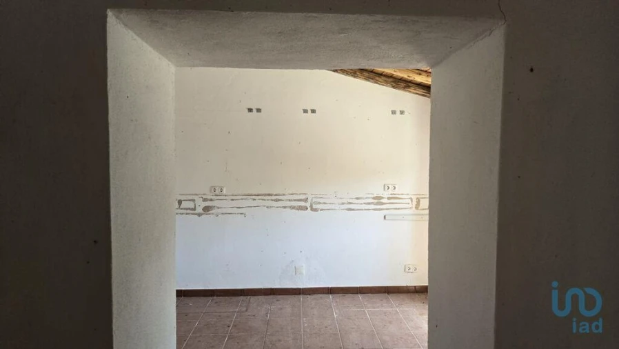 Moradia T2 para Venda em Ameixial Foto 13