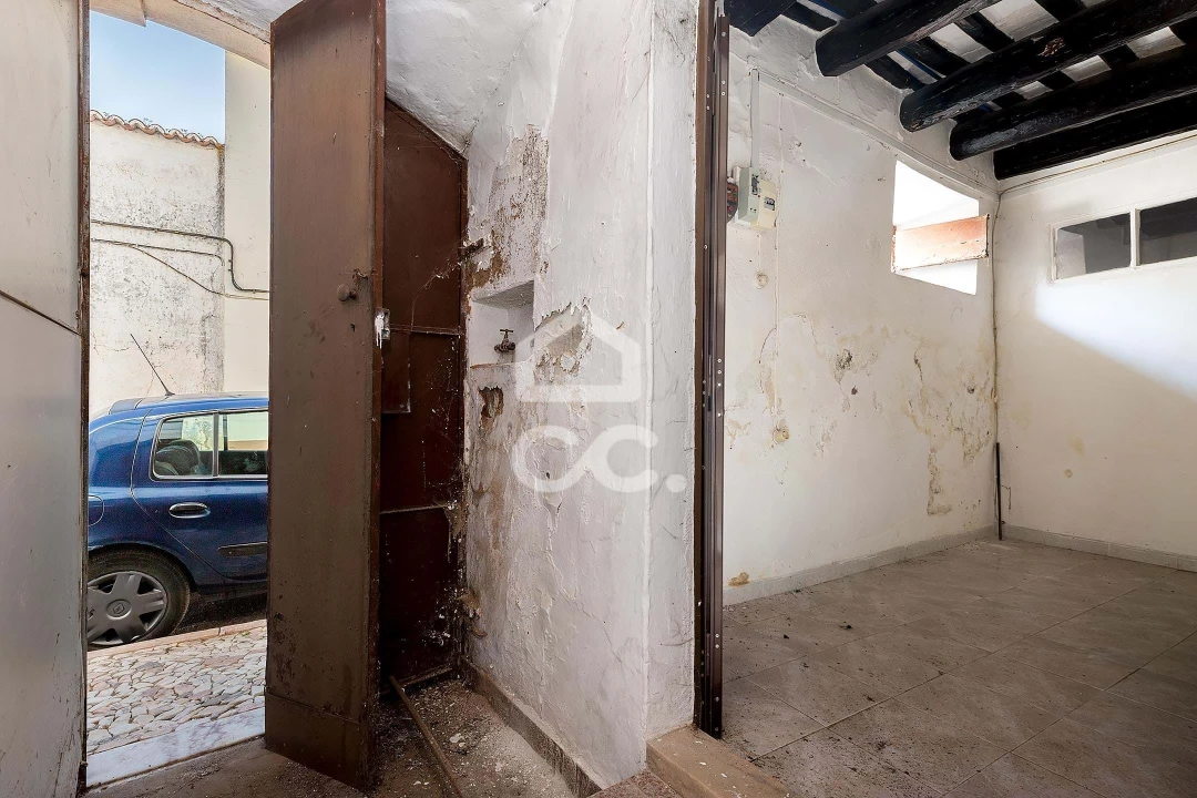 Moradia T1 para Venda em Borba (São Bartolomeu) Foto 6